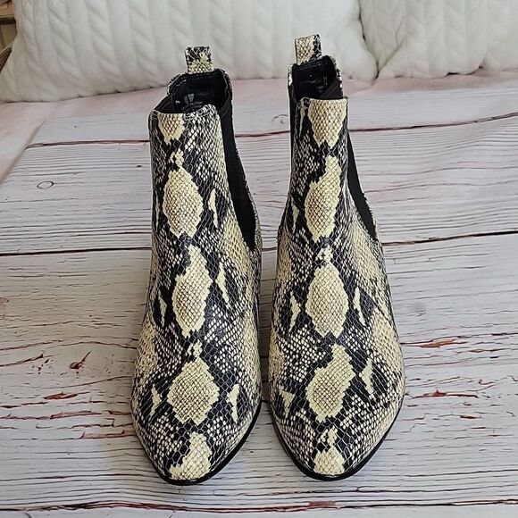SAM EDELMAN Western Styled Snake Patterned Ankle Boots Size 7 - Picture 3 of 9